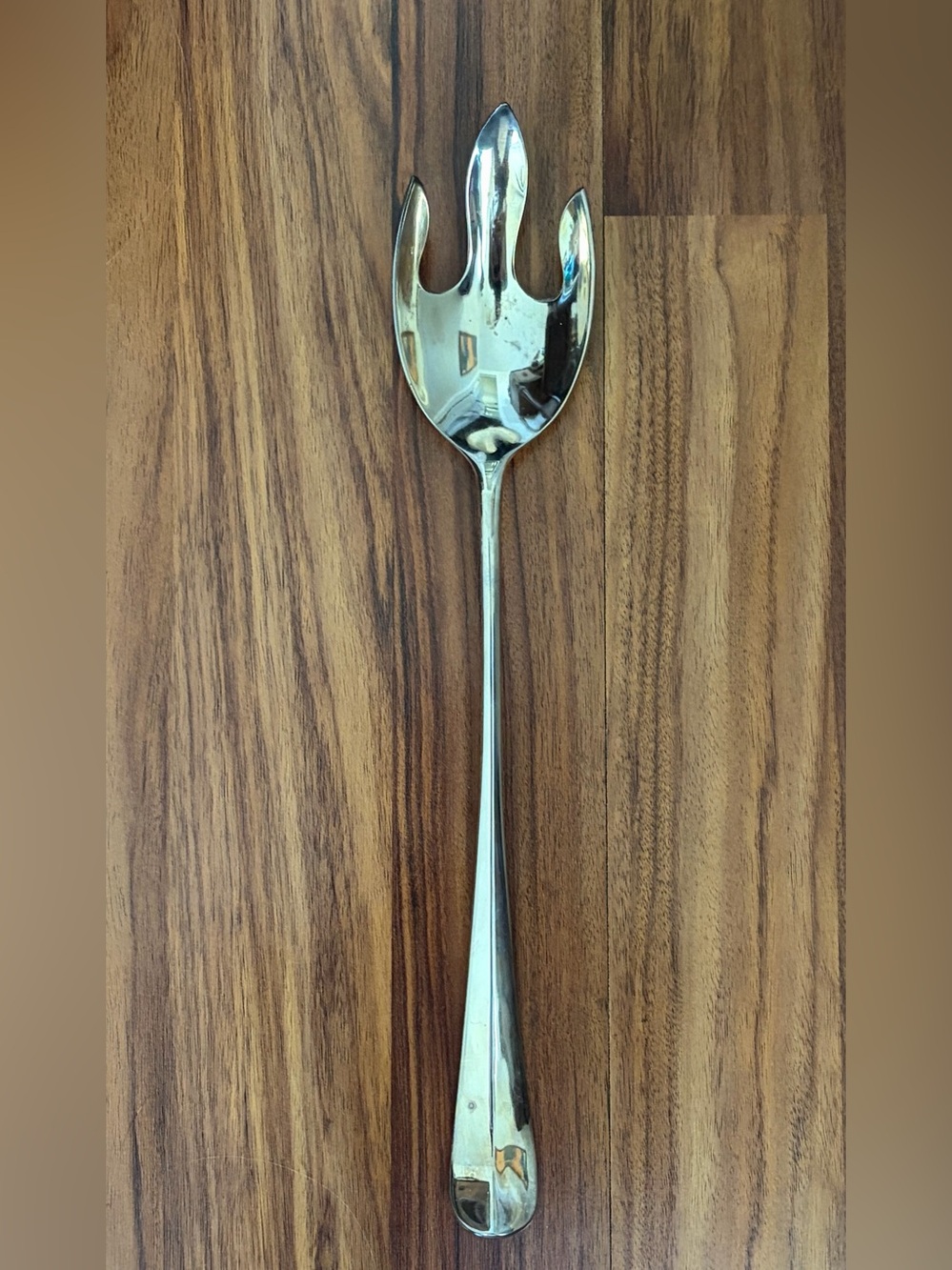 International Silver Co Silverplate Salad Serving Fork 12” Tulip Design